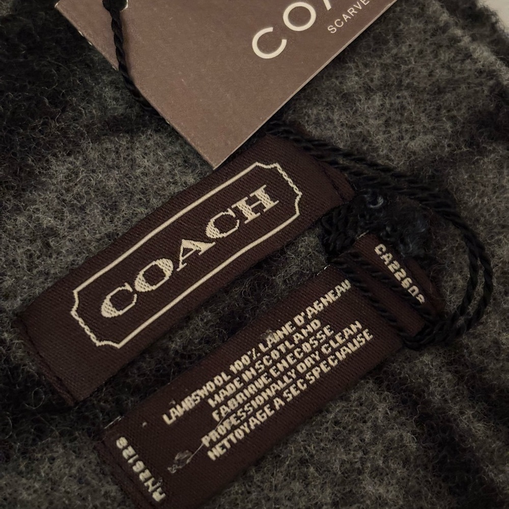 Vintage with Tags Coach Signature Lambswool Scarf/Wrap - Picture 3 of 4